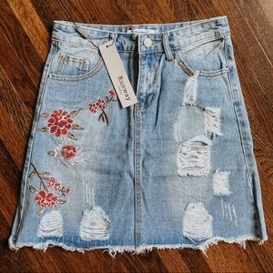 NWT Embroidered Distressed Denim Skirt